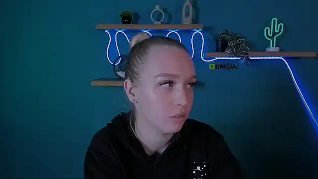 StripChat megan_cold is Freechat megan_cold — for a dream