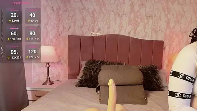 Megannn_21 — MASTURBAT MY LITTLE PUSSY HARD UNTIL WET