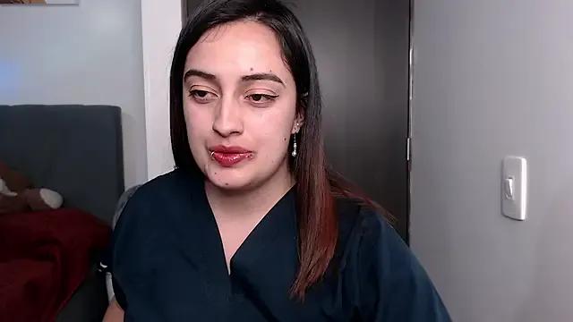 Meggan_n on StripChat 