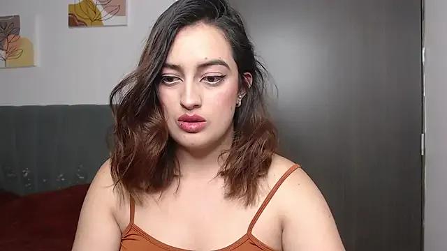 Meggan_n on StripChat 