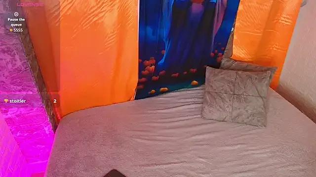megganfoxxy — Full naked body w oil! 