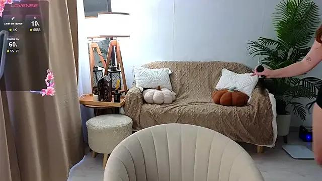 Freechat Meow_babe on StripChat