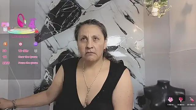 Freechat merlyna_goldens on StripChat