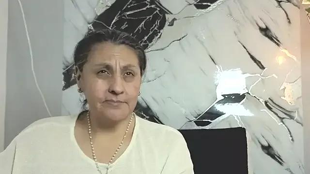 Freechat merlyna_goldens on StripChat