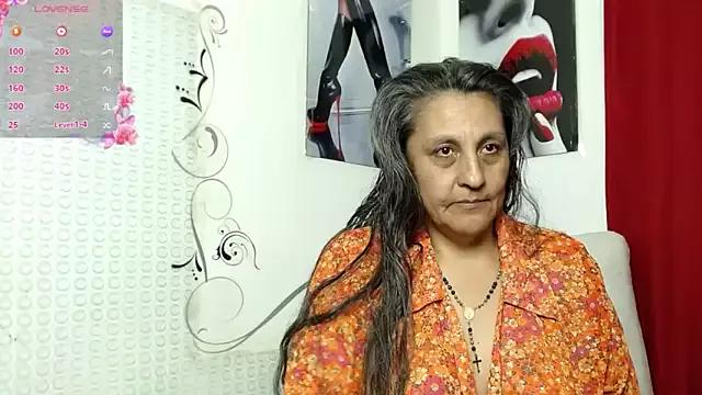 Freechat merlyna_goldens on StripChat