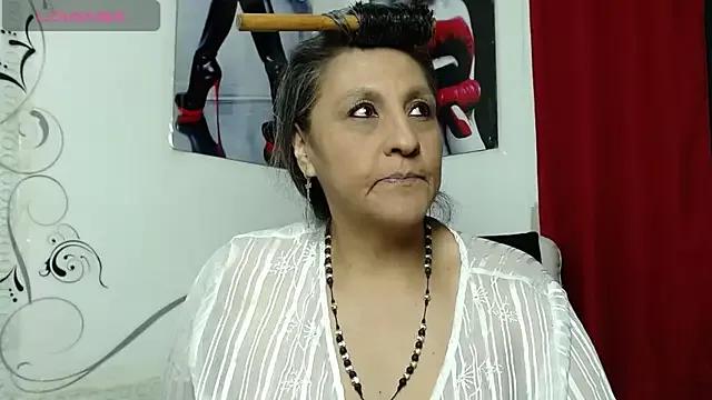 Freechat merlyna_goldens on StripChat