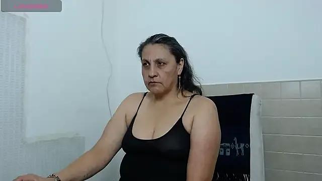 Freechat merlyna_goldens on StripChat