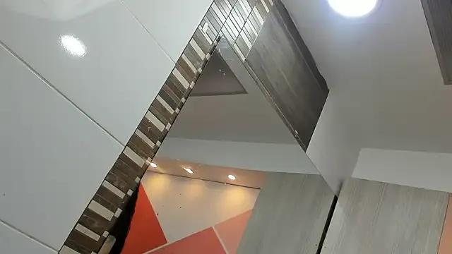 Freechat Mhelanny2 on StripChat