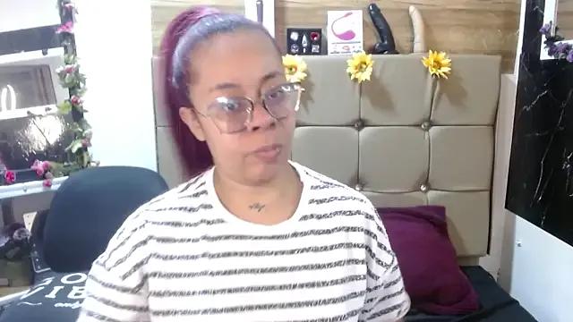 MIA__SPENCER — Meterme el dildo profundo 