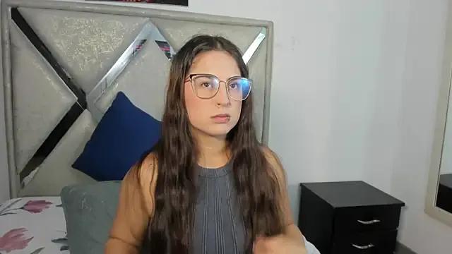 mia_fox4 — show breasts and suck them