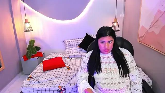 Mia_hills_ —  RUB  PUSSY SHOW!!