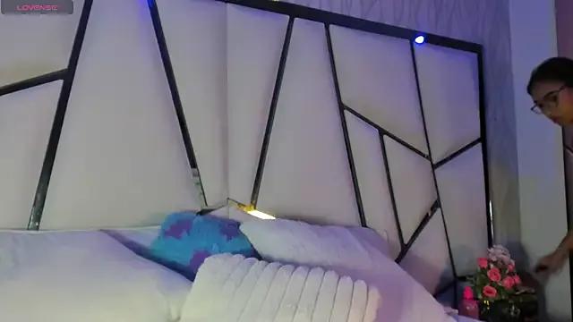mia_vy — Fuck me dear, help me big SQUIRT 