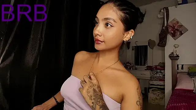 mia_yireth — show pussy