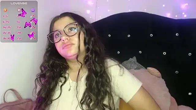 Miaa_Smiith1 on StripChat 