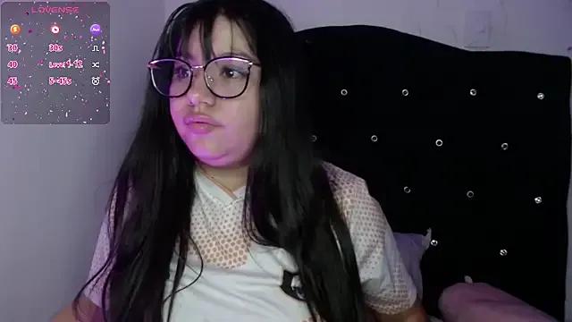 Miaa_Smiith1 on StripChat 