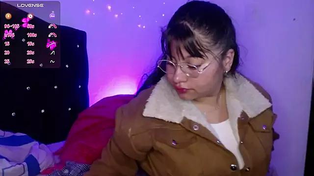 Miaa_Smiith1 on StripChat 