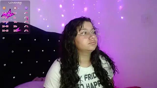 Miaa_Smiith1 on StripChat 