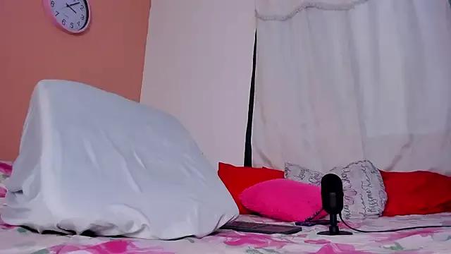 Miah_Smiithh — Freechat on StripChat