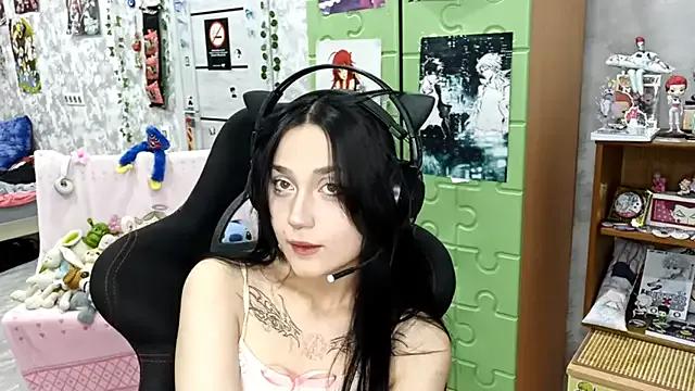 MiaJuiceee — full nude show