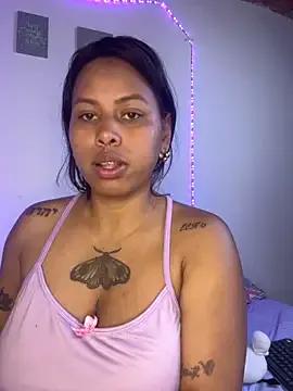 Michluxe_69 — show titts