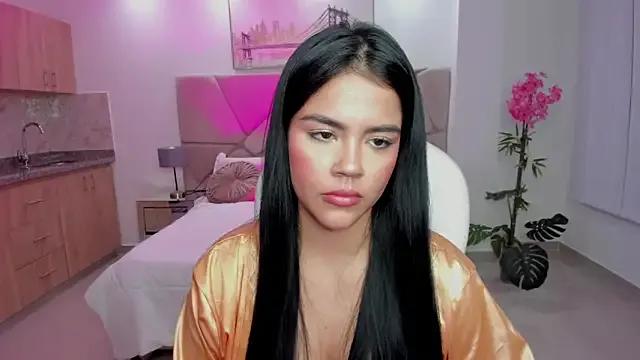 Mila_blaze — show hole