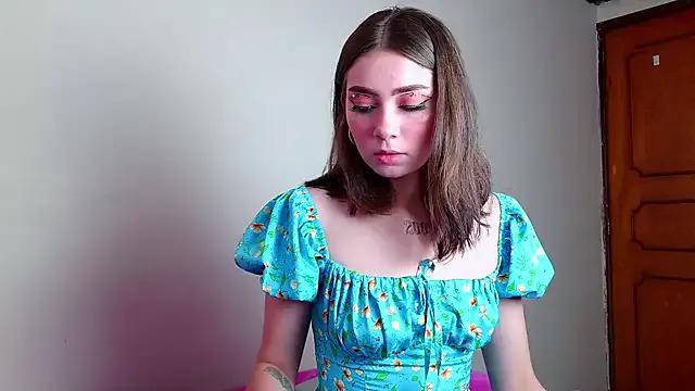 MilaFyre — domi + dildo for 5 min