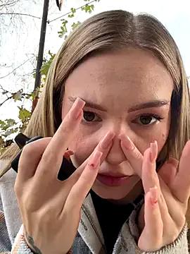 MilaMoone — Make me WET 