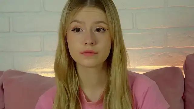 Freechat MilanaBalmain on StripChat