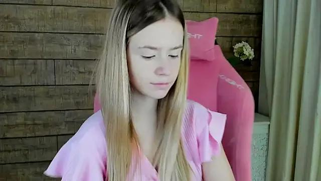 Freechat MilanaBalmain on StripChat