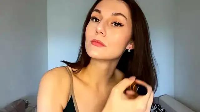 MilanaCrowen — Lick lips close up