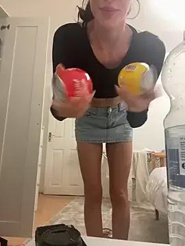 MilaRenee — Flash boobs 