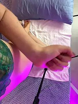 StripChat milena_kiitty is Freechat milena_kiitty — Squirt