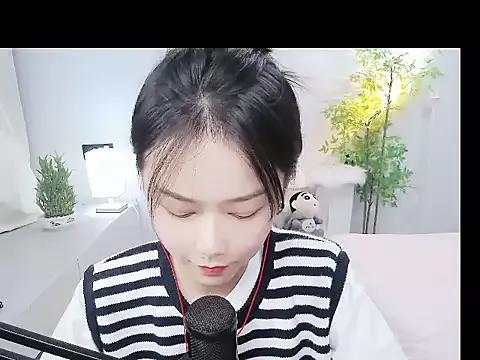 mili0923 — Freechat on StripChat