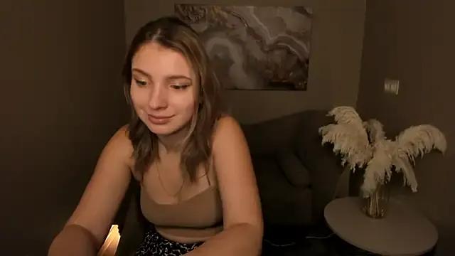 MilinaMorris — tease tits