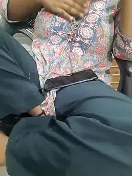 Minakshi_677 — Freechat on StripChat