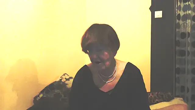 Freechat MioritaHard on StripChat