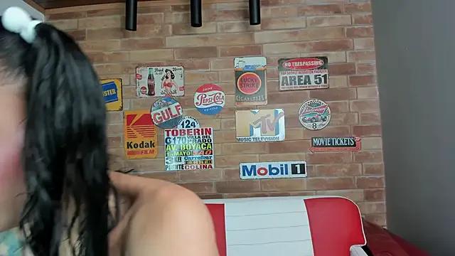 Freechat miss___evangeline on StripChat