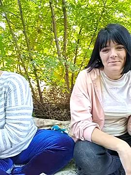 Miss_tits2025 — Masturbation 2 Girls