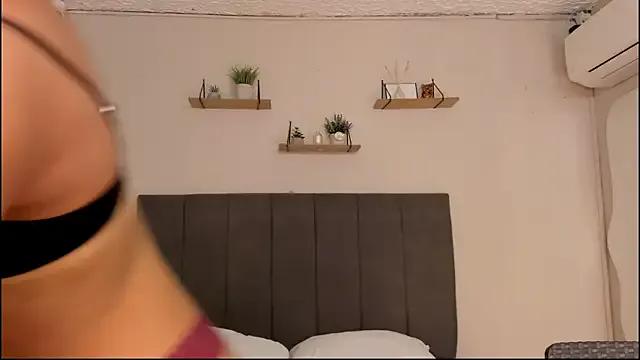 MissDhana — Show Squirt and Cum