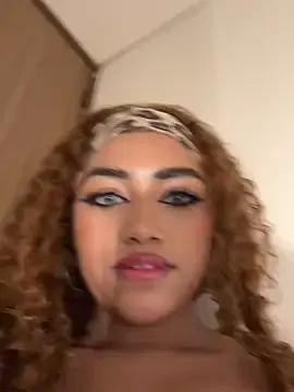 StripChat Missdionne_curly is Freechat Missdionne_curly — SQUIRT IN MY FACE