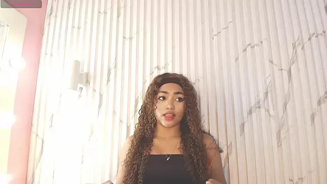 Missdionne_curly — Shake ass close up!