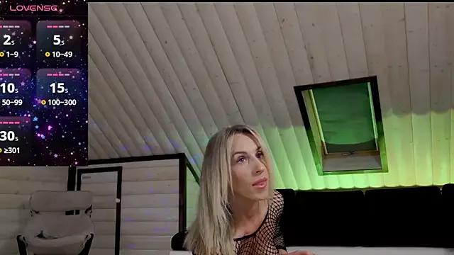 MissEla — Freechat on StripChat