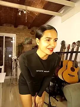 MissHazelnut — Show me