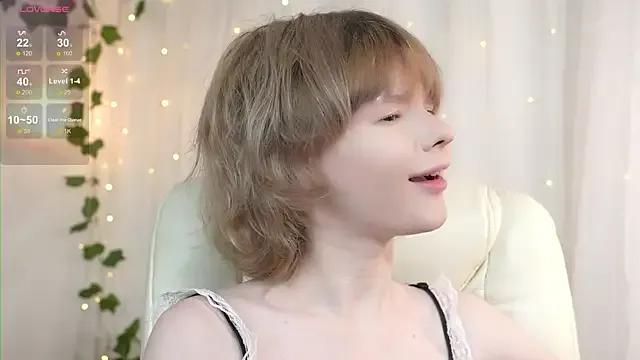 StripChat misska__ is Freechat misska__ — touch pussy in panty