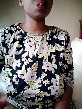 Missnightxx on StripChat 