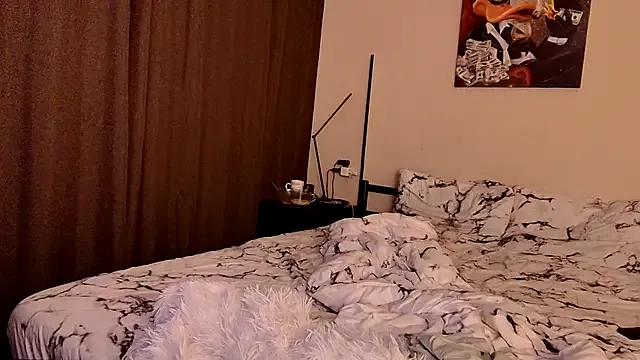 Missss_Eva — Show tits for 1 min