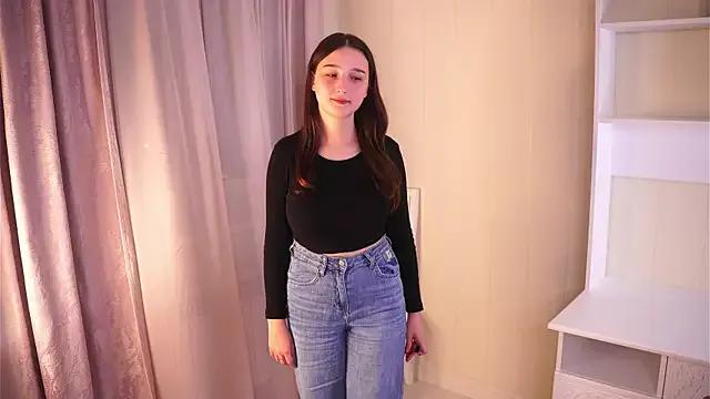 MittieRichison — Show my tongue
