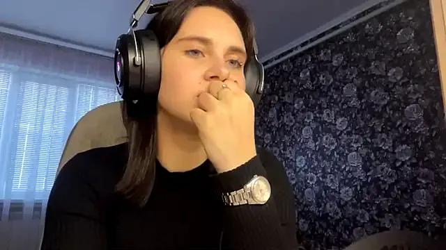 MollyPartey — air kiss