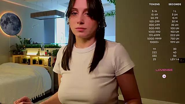 moon_deity_ on StripChat 