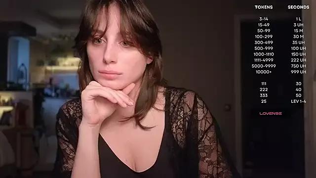 moon_deity_ on StripChat 